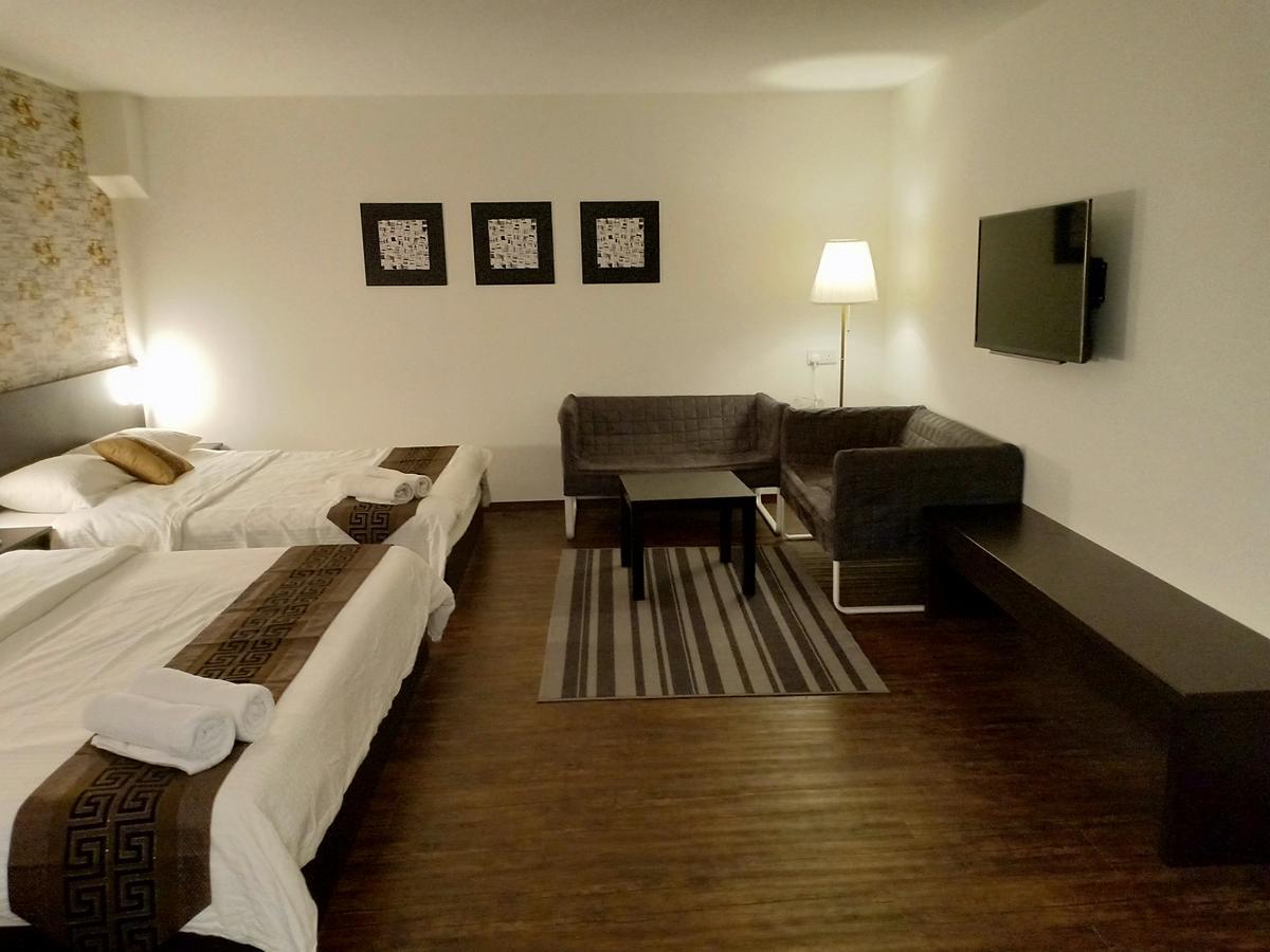 מואר 52 The Grace Hotel מראה חיצוני תמונה